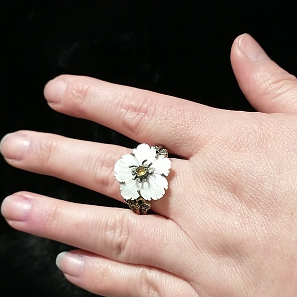 Silver flower ring - Picture 5 of 6